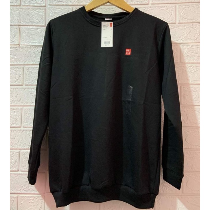 SWEATER UNIQLO UNiSEX-Hitam