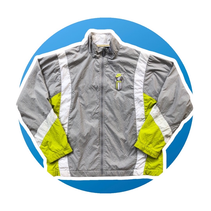 JAKET NIKE INTERNATIONAL VINTAGE