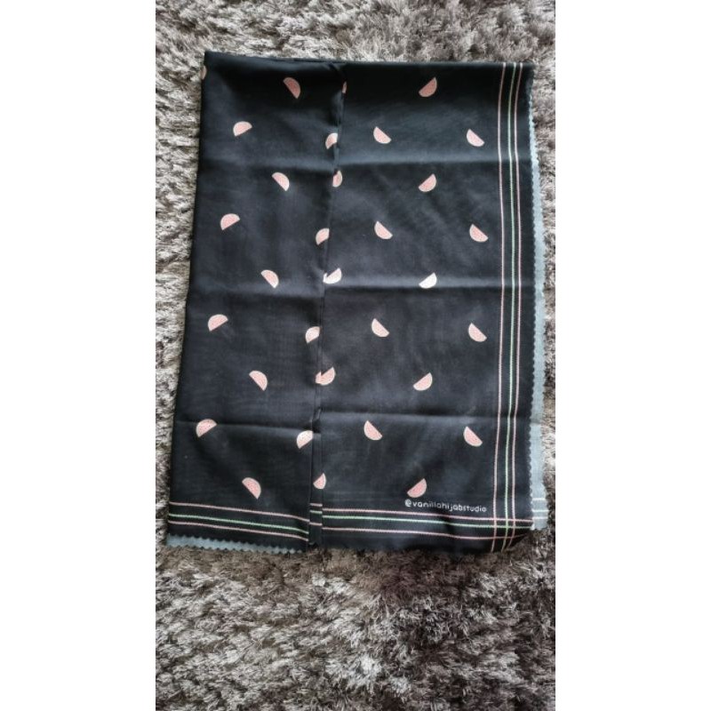 Ceria scarf semangka vanilla hijab preloved
