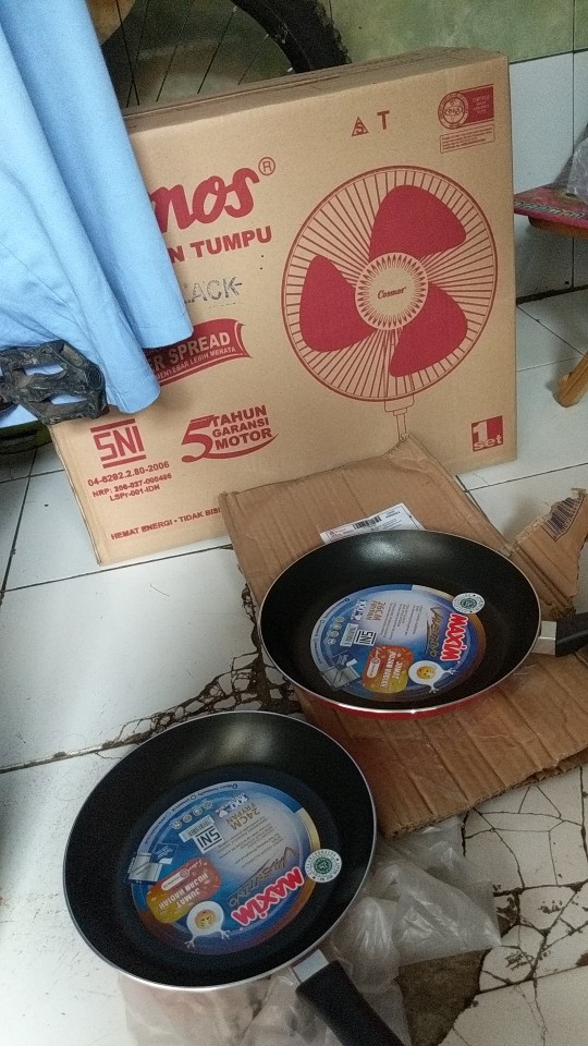 Maxim Valentino 24 Cm. Frypanteflon  Penggorengan 24 Cm Teflon. Baru & Original