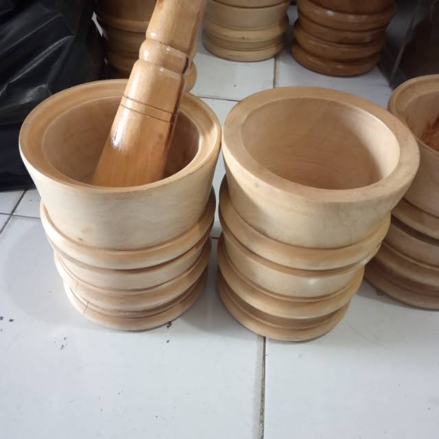 Alat tumbuk kayu/lumpang kayu