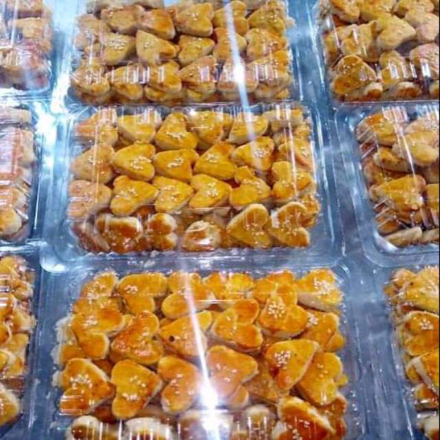 

KUE KACANG 500GR