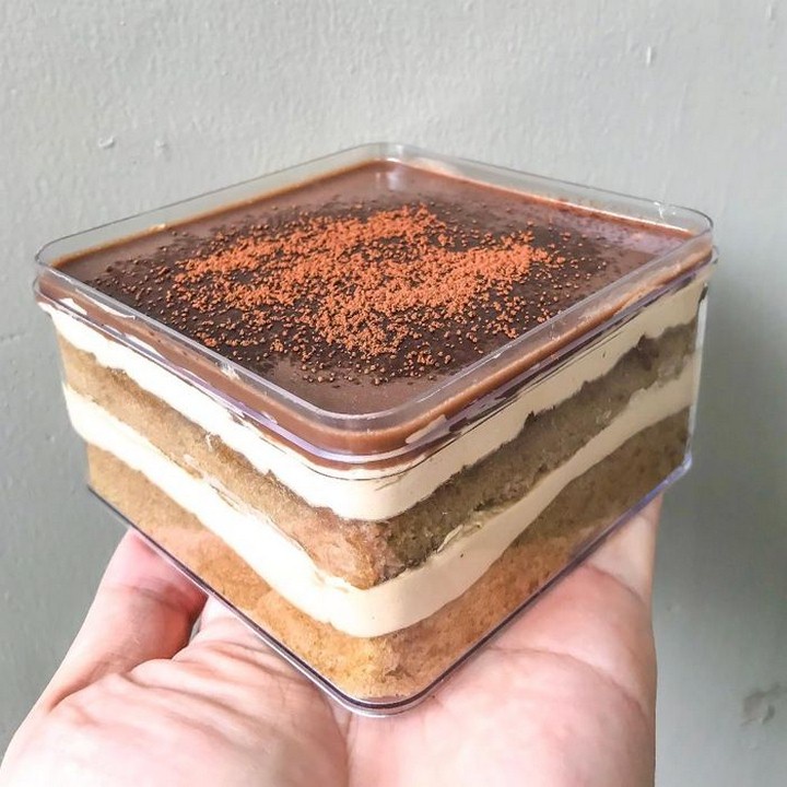 

Big Dessert Box Tiramisu Latte