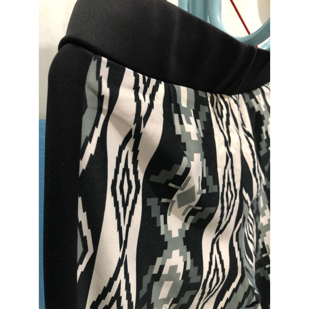 Celana Panjang Motif Zebra Wanita