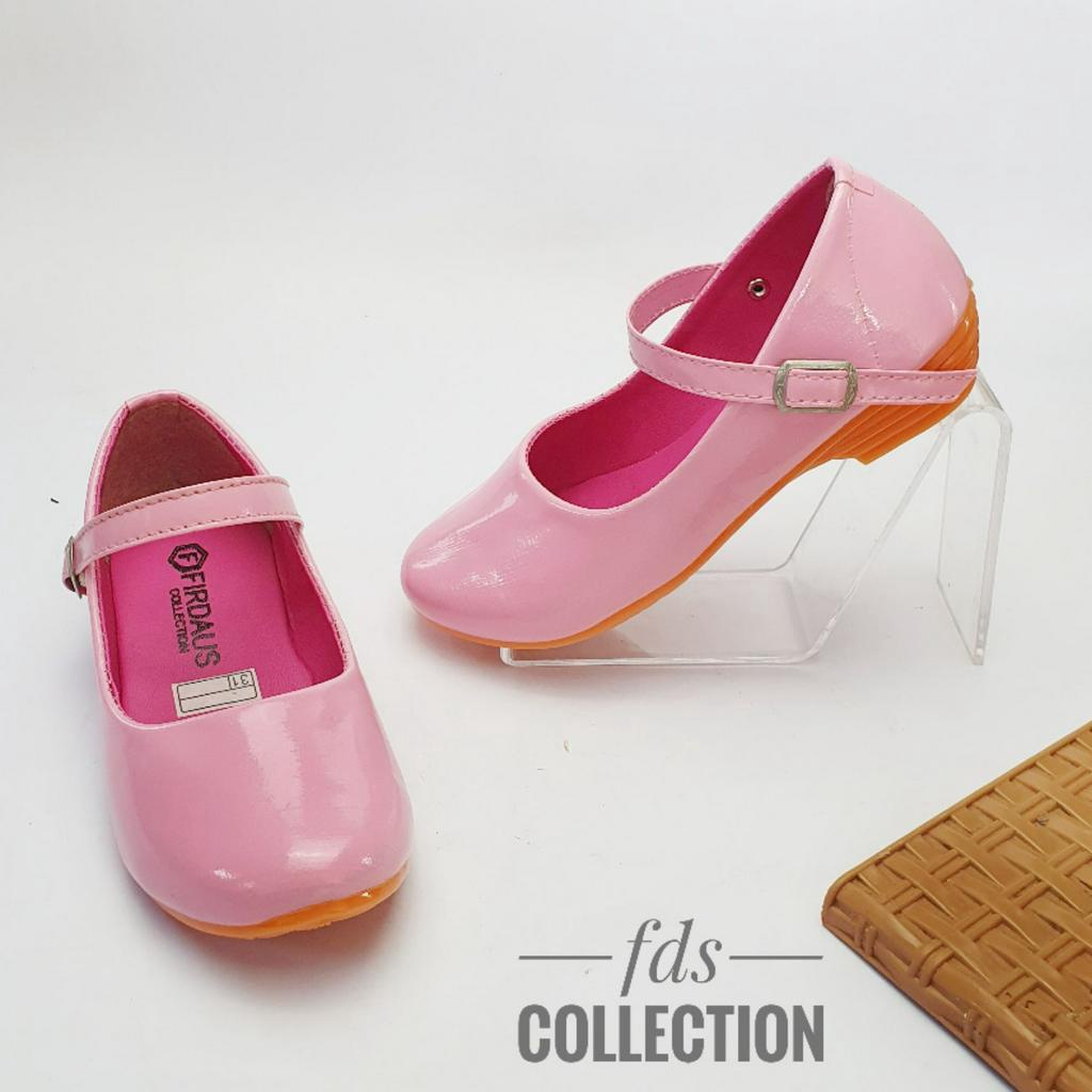 Sepatu Flat Shoes Anak Perempuan Slip On Empuk polos