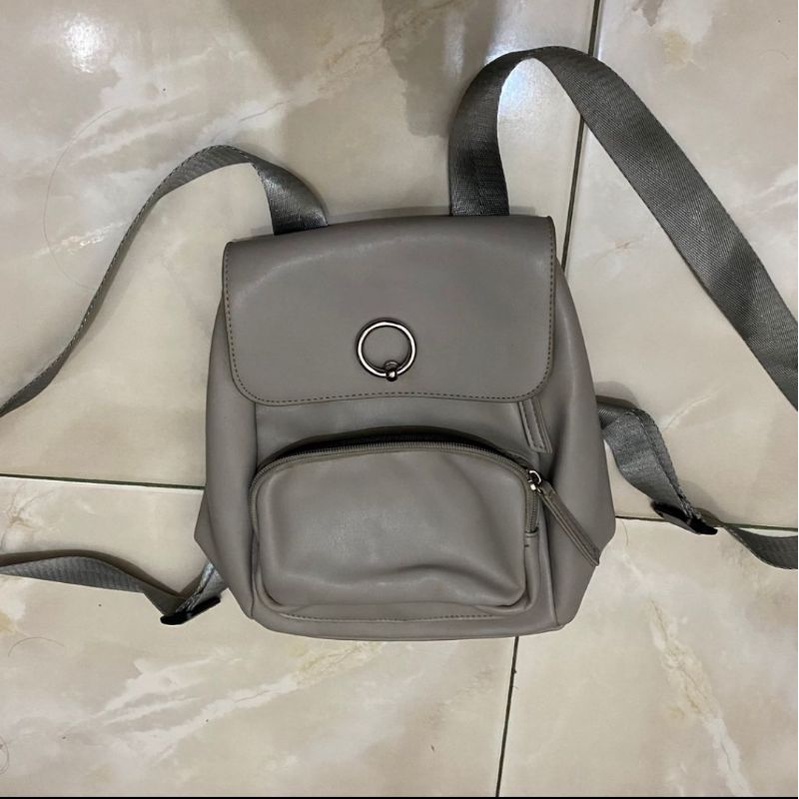 Preloved Tas Ransel Miniso Backpack Grey Kulit Sintetis Second