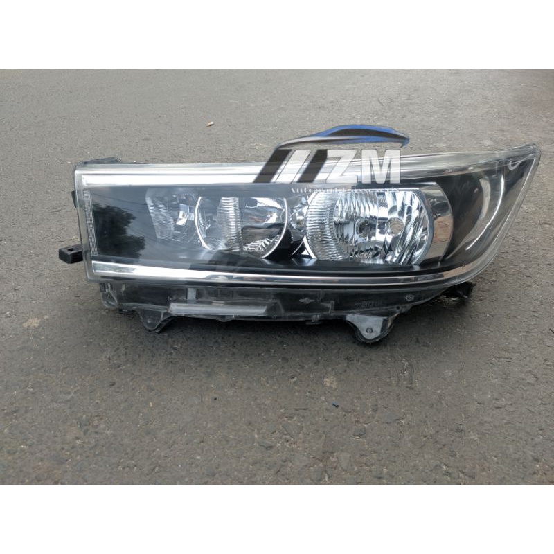 Headlamp Innova reborn 2020