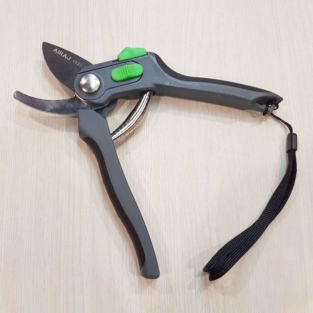 Mall KNIFEZER Gunting Taman Ranting Tumbuhan Pruning Shear Scissors - 1020