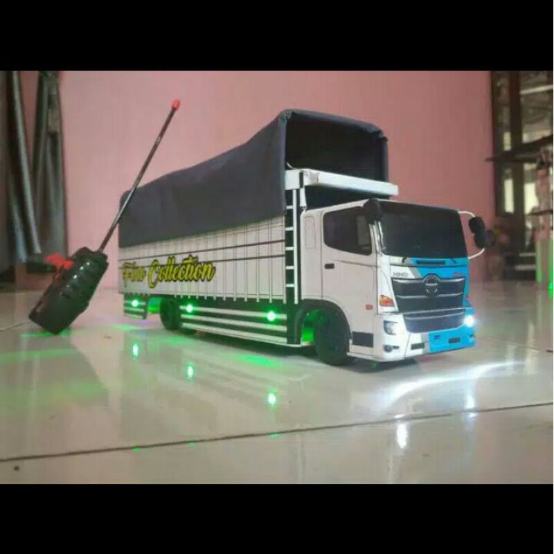 MINIATUR TRUK HINO 500 TRONTON ENGKEL REMOTE CONTROL, TERPAL