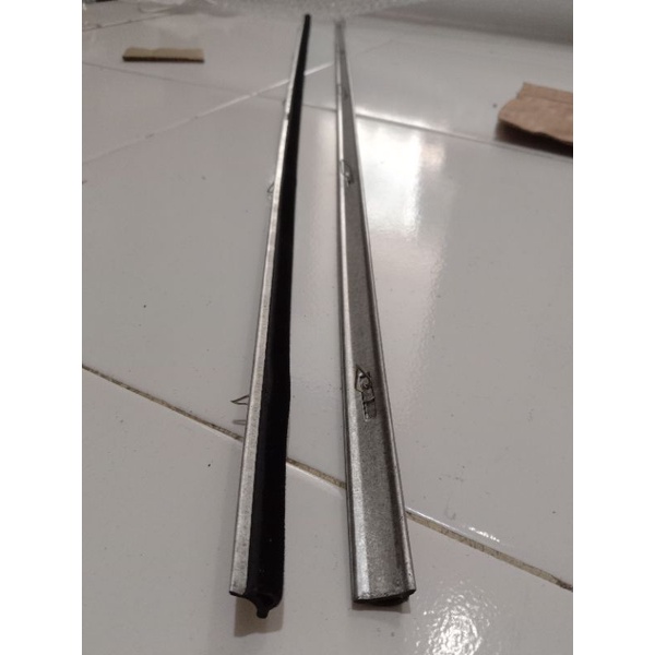 karet pelipit lis kaca weather strip dalam universal satuan