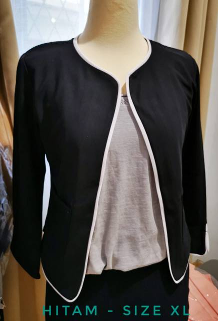Maobli Blazer List Warna maobli all size, XL, Xxl, XXXL
