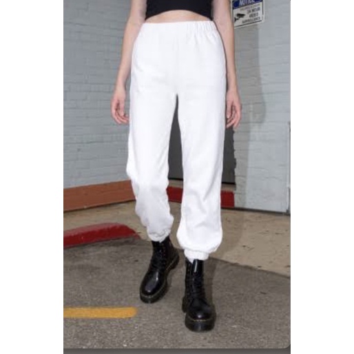 AUTHENTIC BRANDY MELVILLE WHITE SWEATPANTS RARE (with brandy melville poster)