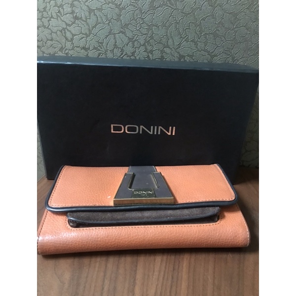 preloved dompet donini