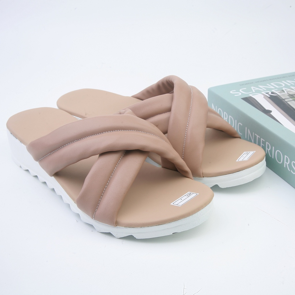 Lexy - PATRICIA Sandal Wanita Busa Silang Empuk Slop Casual