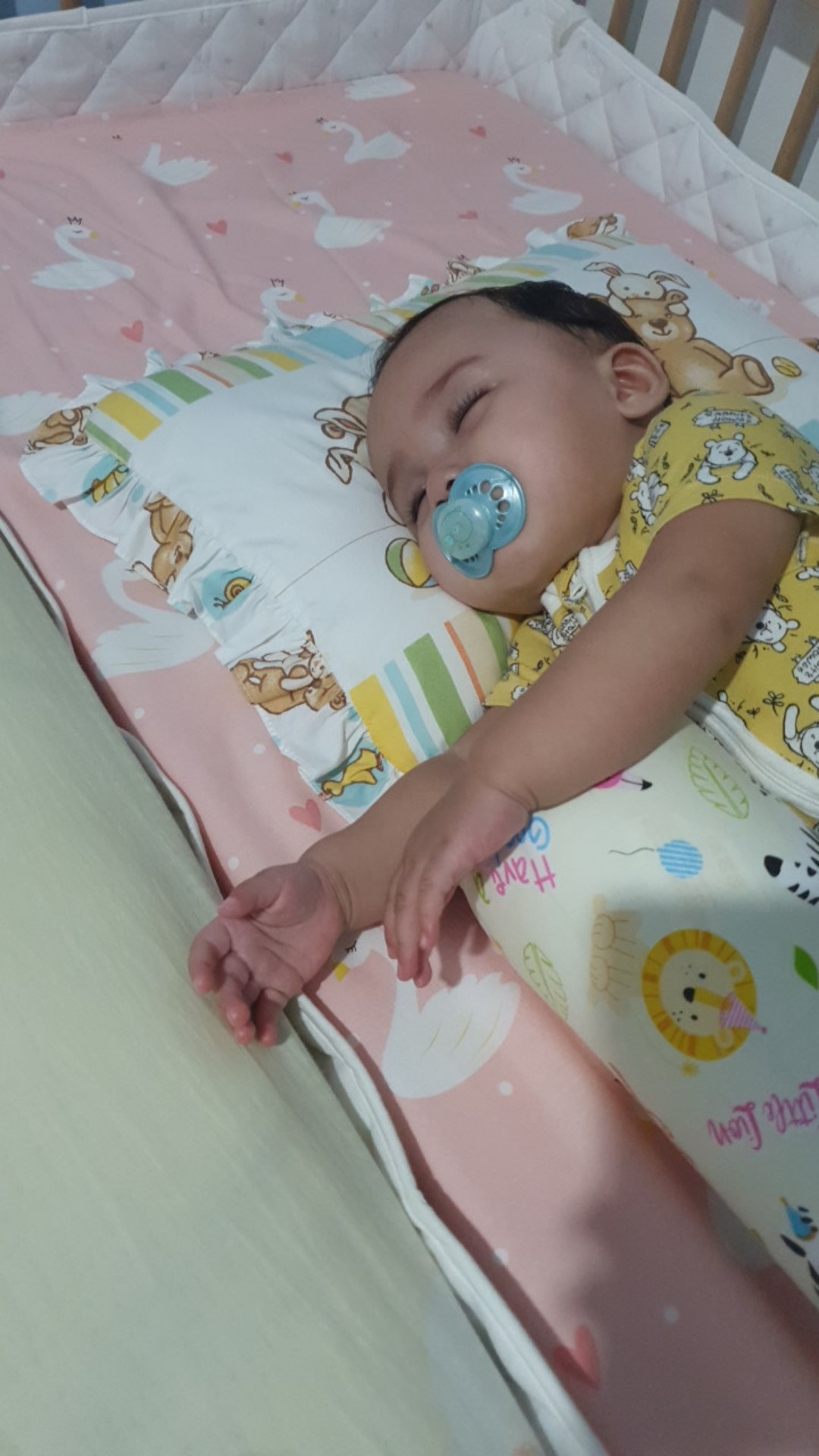 Sarung Bantal Anak Sekolah  Untuk Tipe Merk Elegance Lavbaby