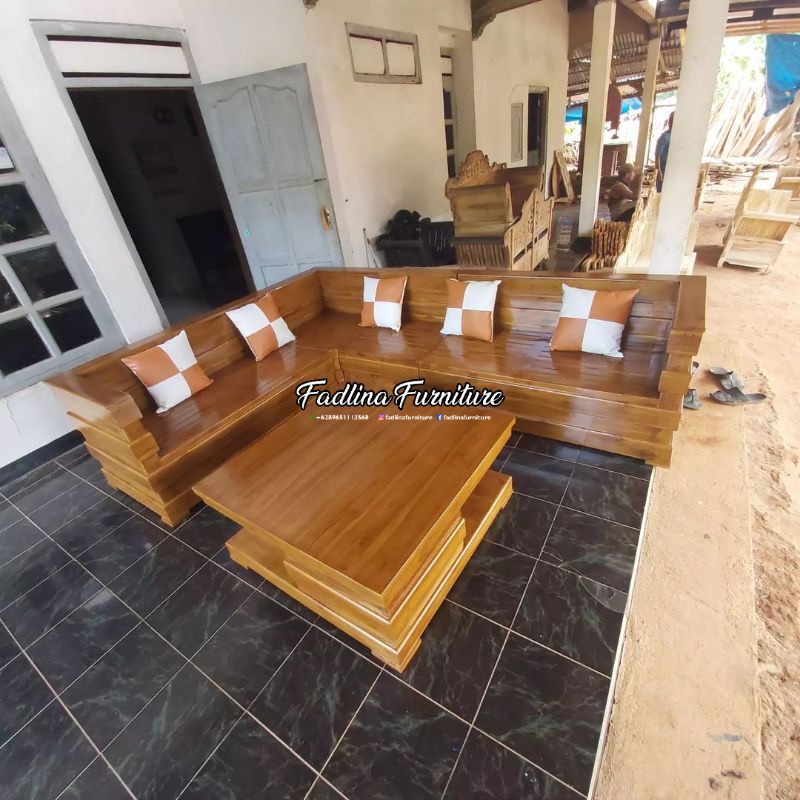 Kursi Sudut Box Jati