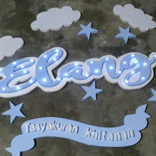 

Styrofoam Styrofoam / tulisan Glitter + lampu Murah