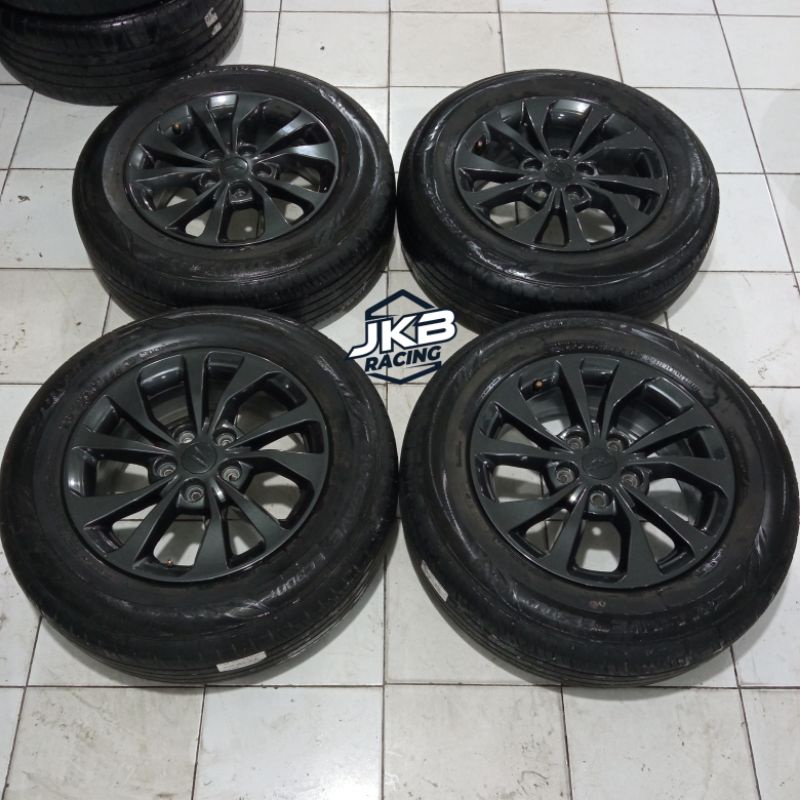 Velg Mobil Second Std Terios Ring 16 lebar 6 pcd 5x114.3 Et 50 + Ban Dunlop 215 65 R16
