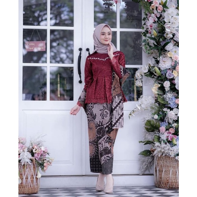 kebaya batik couple asyifa maroon | kebaya wisuda kebaya lamaran, tunangan