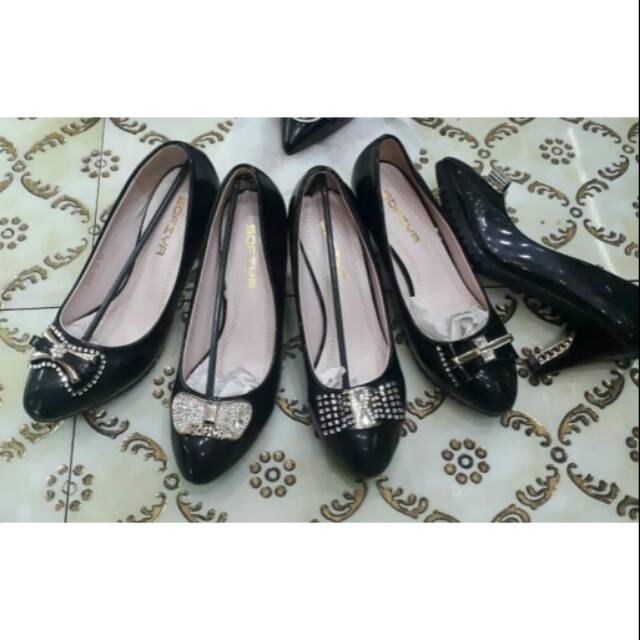 Sepatu sofiya heels