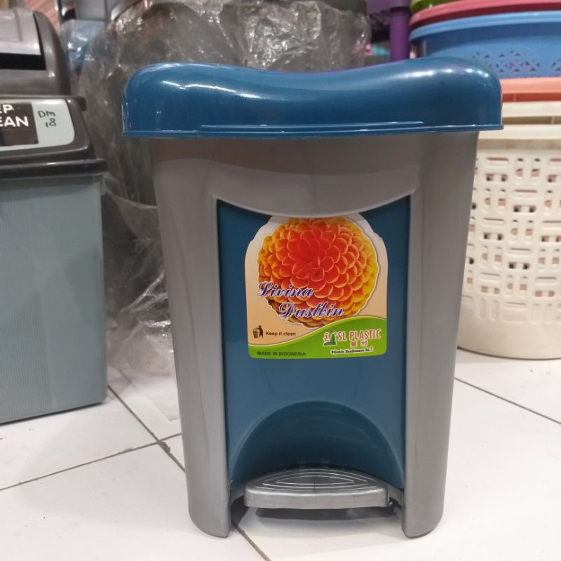 tempat sampah plastik tutup injak kecil 5 liter merk livina S.L plastik-3