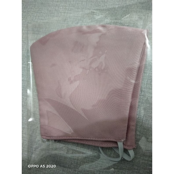 MASKER HIJAB KAIN SATIN ROSE GOLD