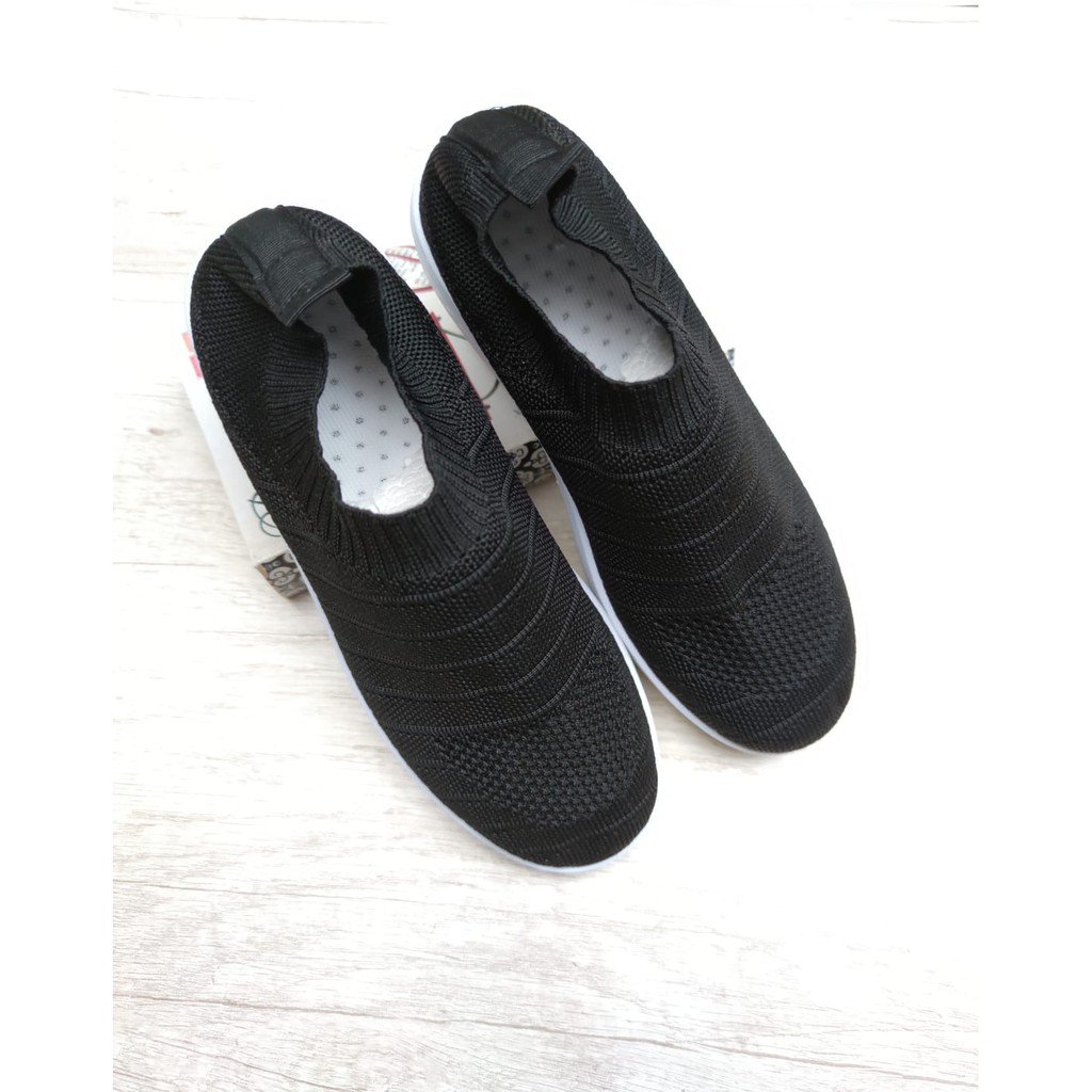 Sepatu Slip On Wedges Wanita Import WH12-4