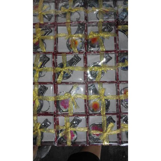 

Souvenir Pernikahan Gunting Kuku 3 In 1
