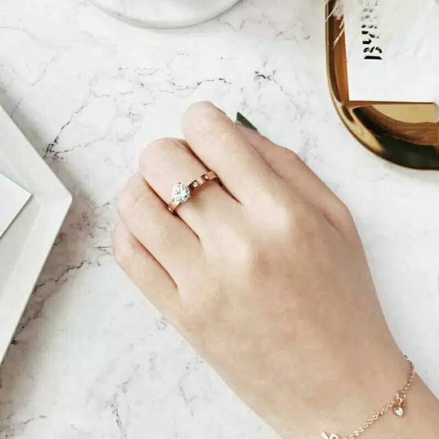 GG Cincin Berlian Elegant Minimalis Titanium  # CC-126