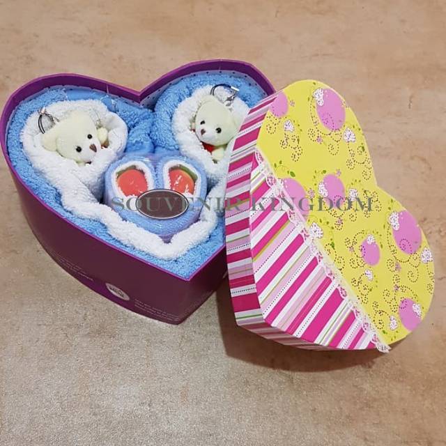 Heart Towel Box/Handuk Souvenir
