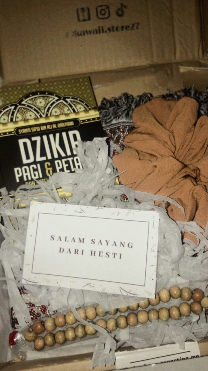 Kado Ulang Tahun Pacar Cowok / Giftbox Sholeh / Kado Ulang Tahun