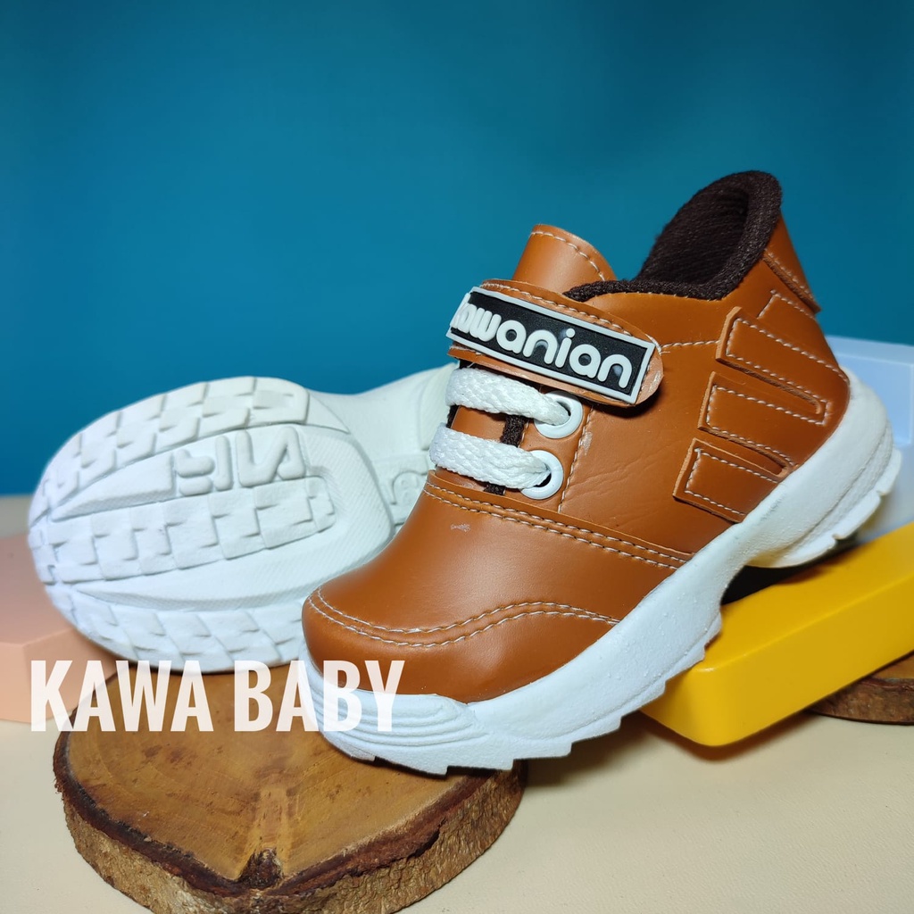 Sepatu anak semi boot 1 2 3 tahun prewalker tan gelap kahaji