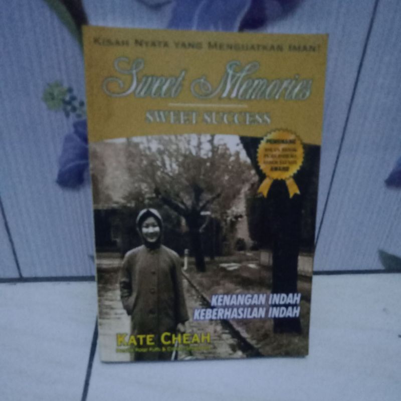 kenangan indah keberhasilan indah
