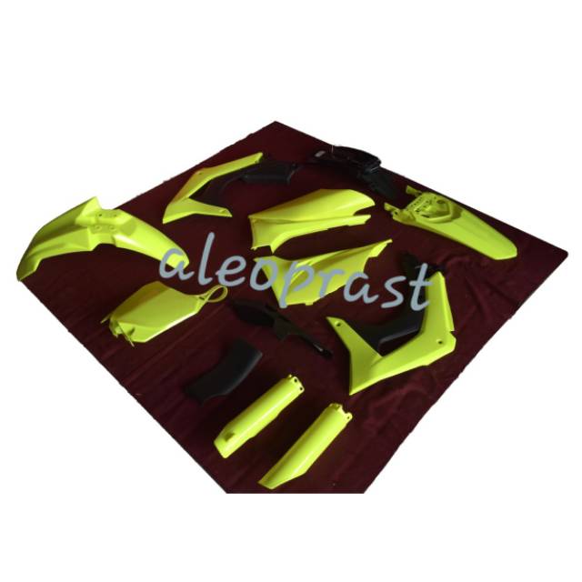 

Cover set CRF 150 L warna stabilo