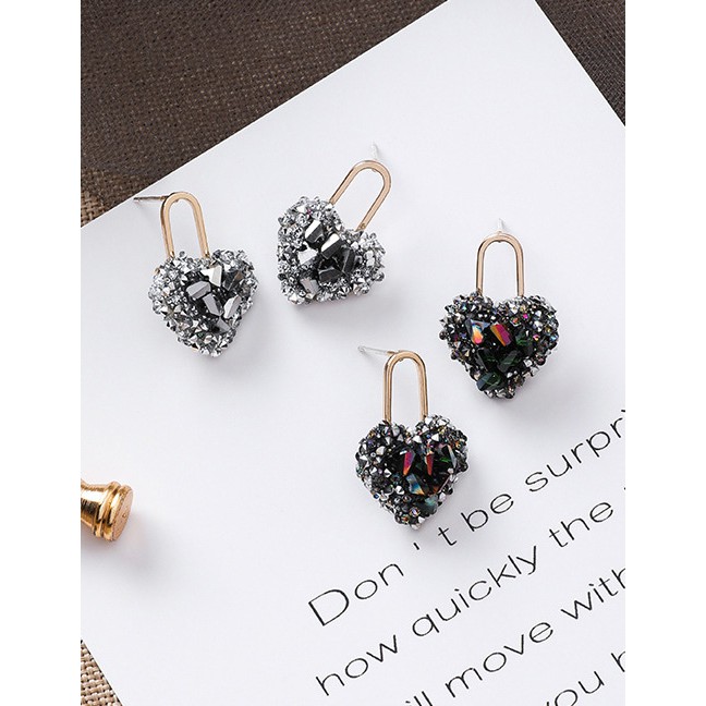 LRC Anting Tusuk Fashion Gun Black 925 Silver Needle Lock Broken Rhinestone Heart Stud Earrings D427