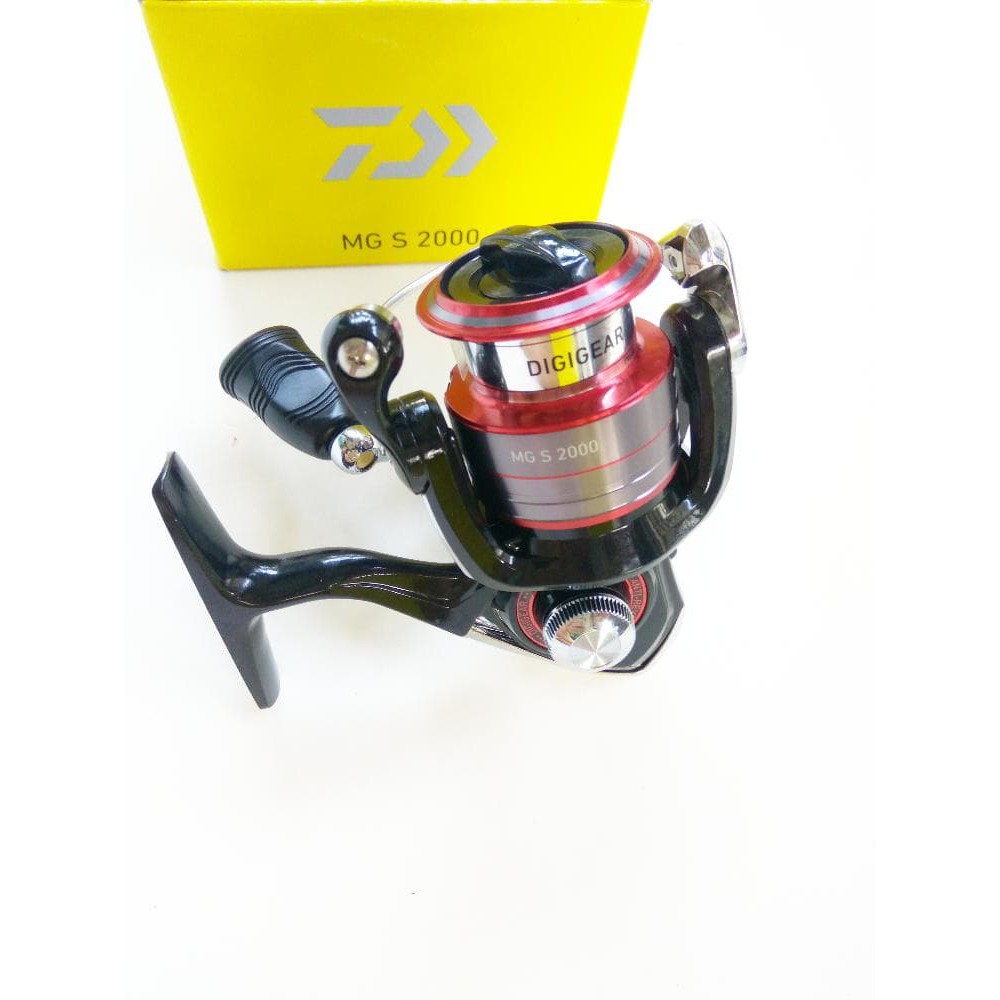 Reel Daiwa MG S 2000