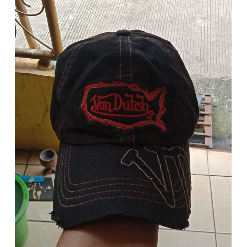 Topi ( Cap ) Von Dutch