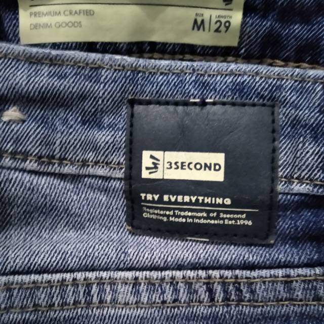 Preloved Jeans 3 second