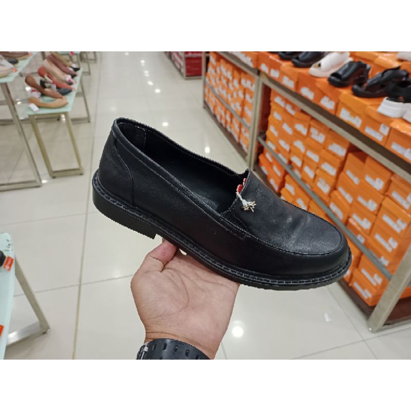 Triset Sepatu kerja wanita TF410020301