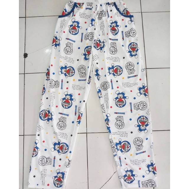 Celana panjang doraemon