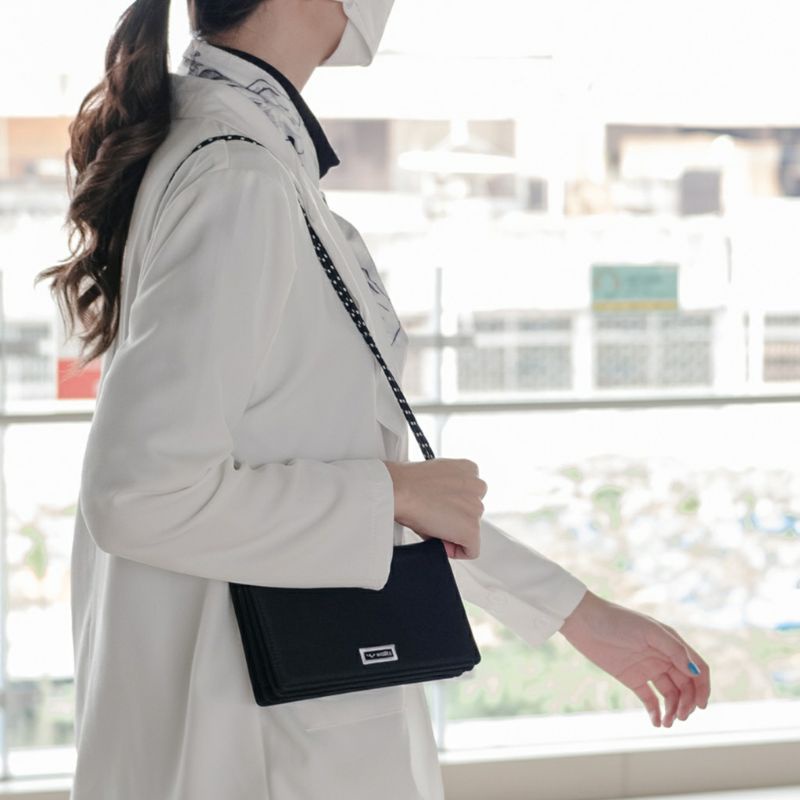 Wallts charmaine black, dompet wanita tas dompet wanita