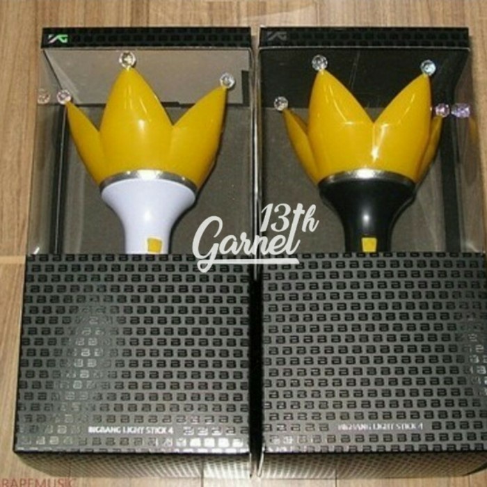 lainnya- ready stock bigbang official lightstick ver 4 crown stick - ver.4 (putih) -lainnya.