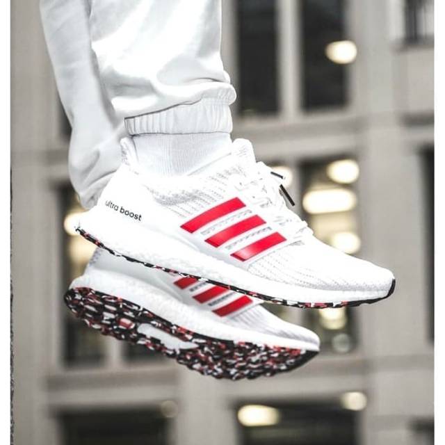 ADIDAS ULTRABOOST 4.0 ACTIVE RED WHITE