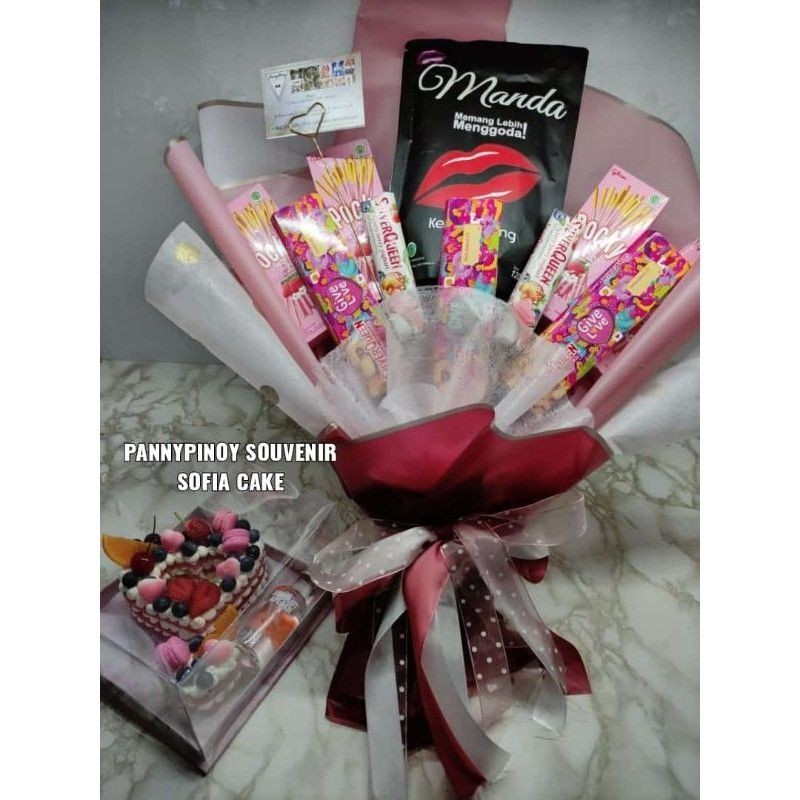 

Paket Buket Coklat + Cake Minuman (Absolut apeach) Love pink Valentines