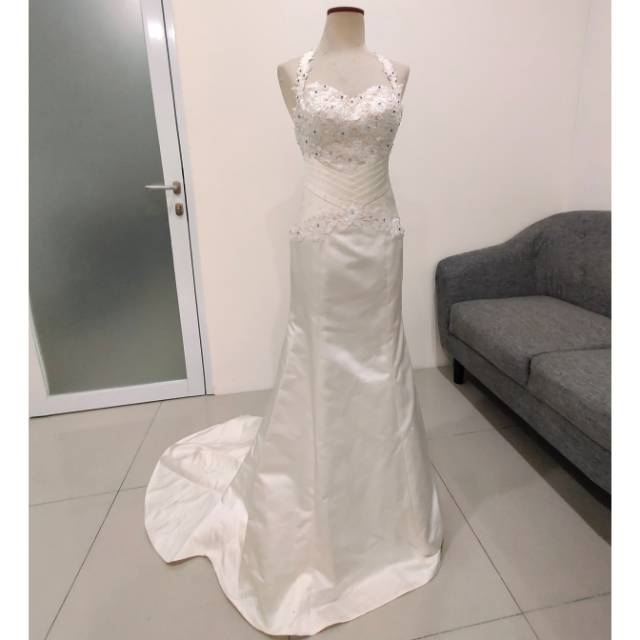 Preloved wedding dress