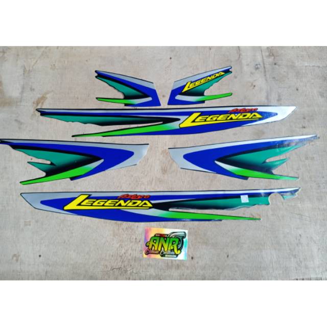 Striping honda astrea legenda stiker body legenda list body astrea legenda