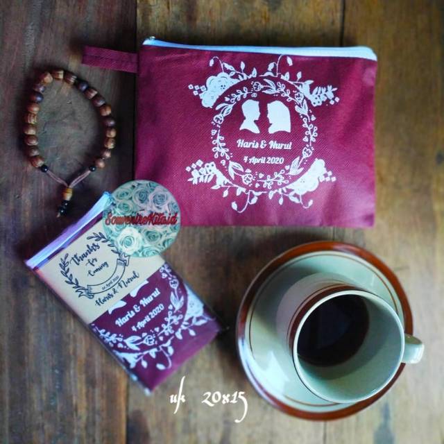 Pouch Souvenir Pernikahan elegan  unik dan ramah lingkungan