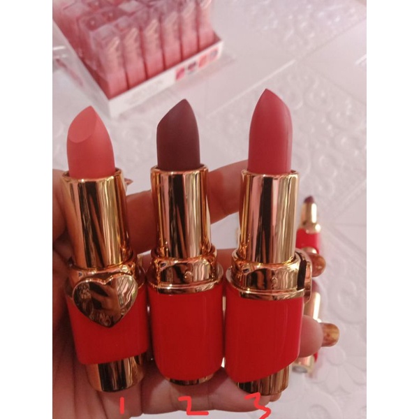 lipstik Revlon matte