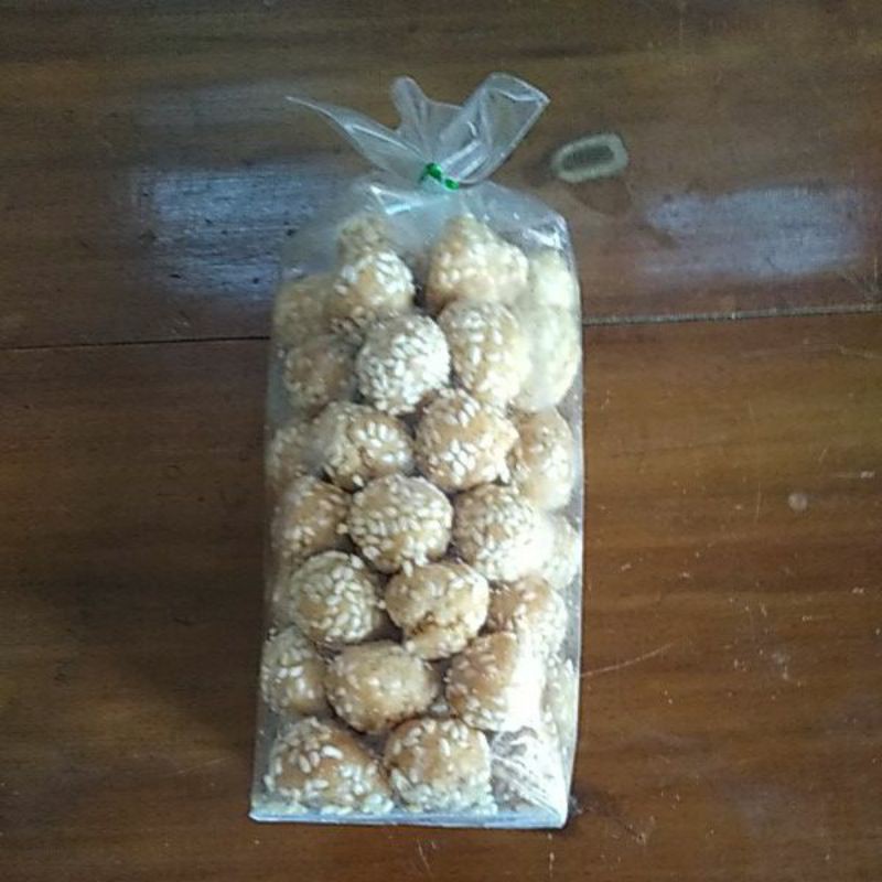 

Kue Bolu Wijen 100 gram