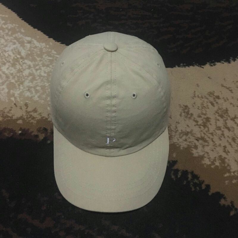 Topi simple logo P second